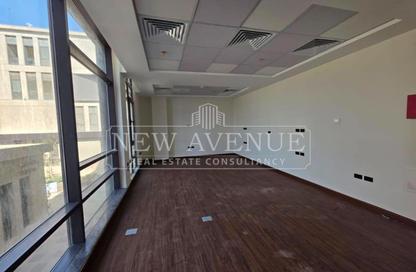 Office Space - Studio - 1 Bathroom for rent in District 5 - 5th Settlement Compounds - The 5th Settlement - New Cairo City - Cairo