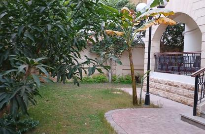Villa - 5 Bedrooms - 4 Bathrooms for sale in Madinet Al Sahafeyeen - North Investors Area - New Cairo City - Cairo