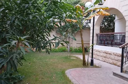 Villa - 5 Bedrooms - 4 Bathrooms for sale in Madinet Al Sahafeyeen - North Investors Area - New Cairo City - Cairo