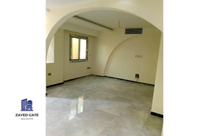 Apartment - 3 Bedrooms - 1 Bathroom for rent in 8th District - Sheikh Zayed City - Giza