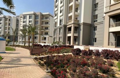 Apartment - 2 Bedrooms - 2 Bathrooms for sale in Hyde Park Business District Mall - South Teseen St. - The 5th Settlement - New Cairo City - Cairo