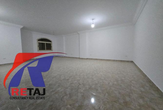 74323402 - Property Image 2