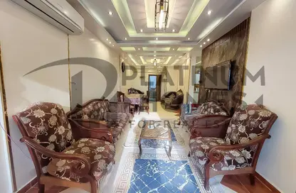 شقة - 3 غرف نوم - 2 حمامات للايجار في ميامي - حي اول المنتزة - الاسكندرية