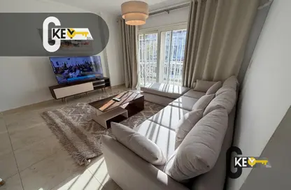 شقة - 2 غرف نوم - 1 حمام للايجار في B12 - مدينتي - القاهرة