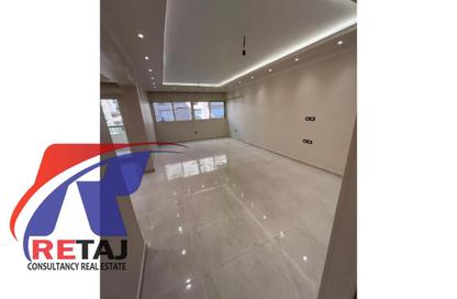 Apartment - 3 Bedrooms - 2 Bathrooms for sale in Ibrahim Nawar St. - 6th Zone - Nasr City - Cairo