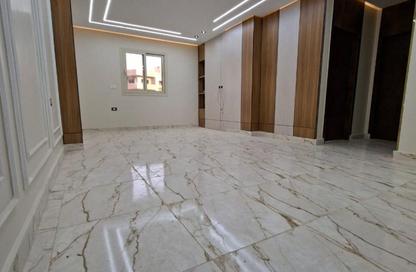 Apartment - 2 Bedrooms - 1 Bathroom for sale in Hadayek El Ahram - Giza