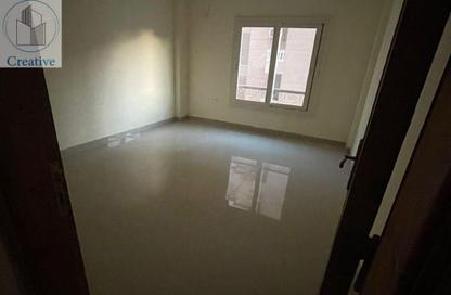 Apartment - 3 Bedrooms - 2 Bathrooms for sale in Cliff Mall New Cairo - South Teseen St. - The 5th Settlement - New Cairo City - Cairo