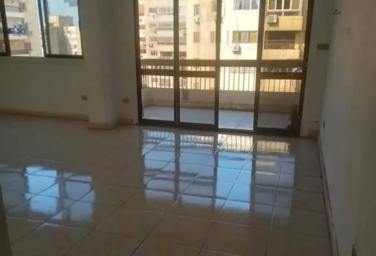 117784544 - Property Main Image