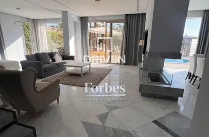 فيلا - 7 غرف نوم - 8 حمامات للبيع في الجريا - كمبوندات الشيخ زايد - الشيخ زايد - الجيزة