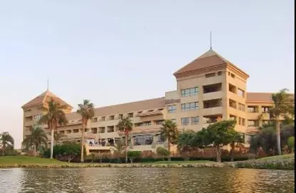 Apartment - 4 Bedrooms - 4 Bathrooms for sale in Dream Land - Al Wahat Road - 6 October City - Giza