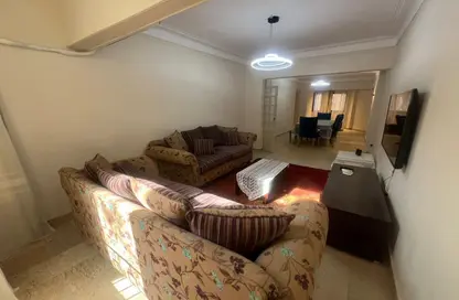 شقة - 2 غرف نوم - 1 حمام للايجار في شارع محي الدين أبو العز - الدقي - الجيزة