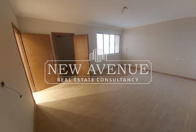 57742400 - صورة العقار 2