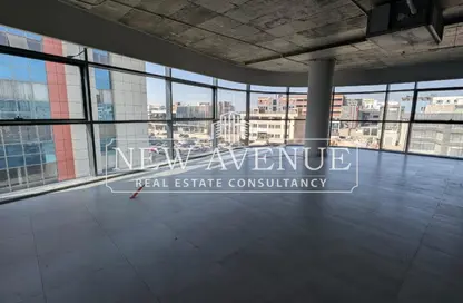 Office Space - 4 Bedrooms - 2 Bathrooms for rent in South Gate Mall - South Teseen St. - The 5th Settlement - New Cairo City - Cairo