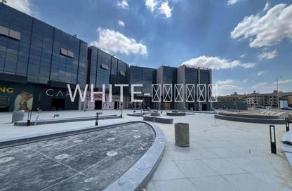 Shop - Studio - 4 Bathrooms for rent in Side Walk Mall - El Banafseg 1 - El Banafseg - New Cairo City - Cairo