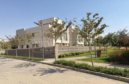 Villa - 4 - 5 for sale in Al Burouj Compound - El Shorouk Compounds - Shorouk City - Cairo