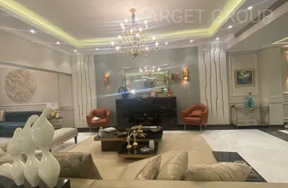 فيلا - استوديو - 8 حمامات للبيع في قطامية ديونز - كمبوندات القطامية - القطامية - مدينة القاهرة الجديدة - القاهرة