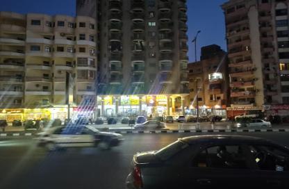 محل تجاري - استوديو - 2 حمامات للايجار في شارع مكرم عبيد - المنطقة السادسة - مدينة نصر - القاهرة