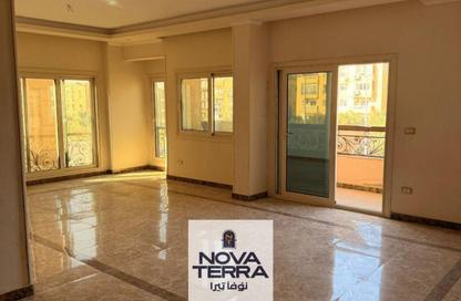 Apartment - 3 Bedrooms - 3 Bathrooms for sale in Al Mohandes Ahmed Kamal Hamdy St. - 16th District - Sheikh Zayed City - Giza