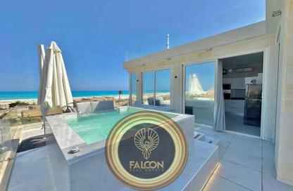 Chalet - 2 Bedrooms - 1 Bathroom for sale in Youd - Ras Al Hekma - North Coast