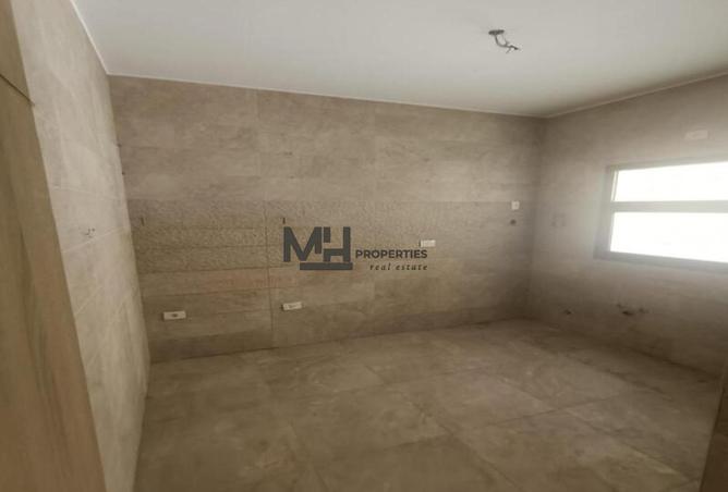 57494404 - Property Image 2