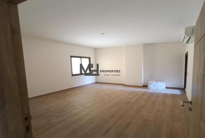 57494404 - Property Main Image