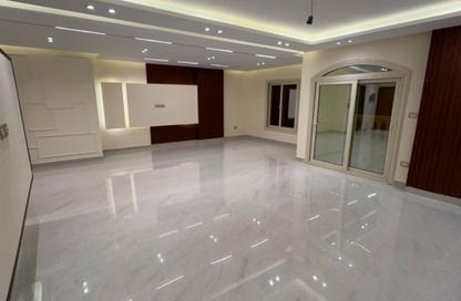 Apartment - 3 Bedrooms - 3 Bathrooms for sale in Al Taawon St. - 1st Zone - Nasr City - Cairo
