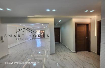 Apartment - 3 Bedrooms - 2 Bathrooms for sale in Al Khamayel city - Sheikh Zayed Compounds - Sheikh Zayed City - Giza