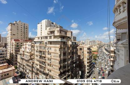Apartment - 3 Bedrooms - 1 Bathroom for sale in Abo Qir St - Laurent - Hay Sharq - Alexandria