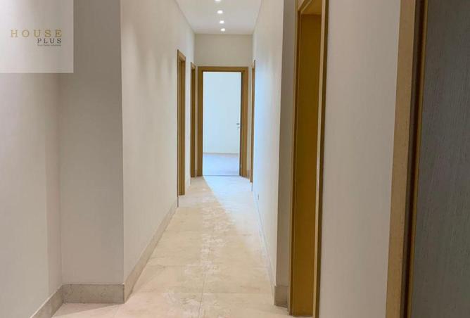 52453820 - Property Image 3