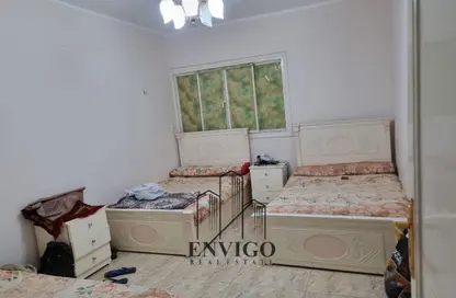 Apartment - 3 Bedrooms - 1 Bathroom for sale in Mahmoud Ghoneim St. - 6th Zone - Nasr City - Cairo