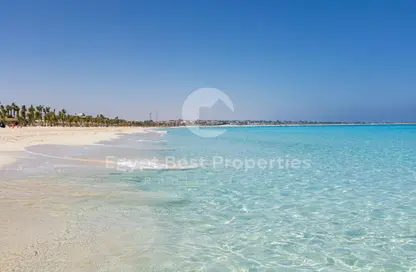 Chalet - 3 Bedrooms - 3 Bathrooms for sale in The Med - Ras Al Hekma - North Coast