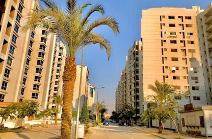Apartment - 4 Bedrooms - 3 Bathrooms for sale in Bavaria Town - Zahraa El Maadi - Hay El Maadi - Cairo