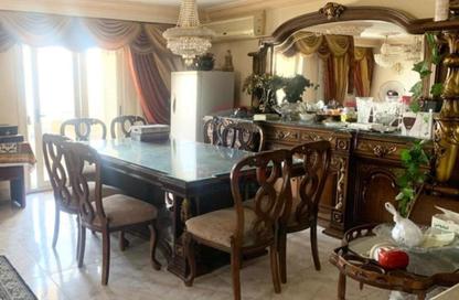 Apartment - 4 Bedrooms - 2 Bathrooms for sale in Mohamed Hassan St. - 9th Zone - Nasr City - Cairo