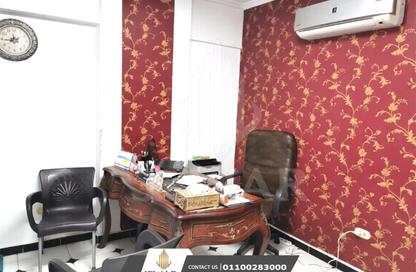 Clinic - Studio - 1 Bathroom for sale in Saba Basha - Hay Sharq - Alexandria