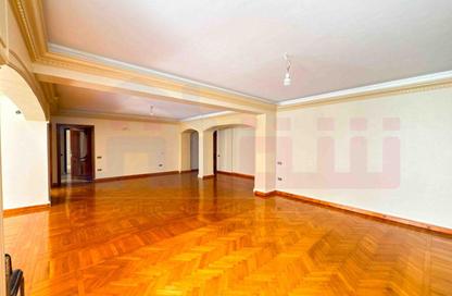 Apartment - 3 Bedrooms - 3 Bathrooms for sale in Laurent - Hay Sharq - Alexandria