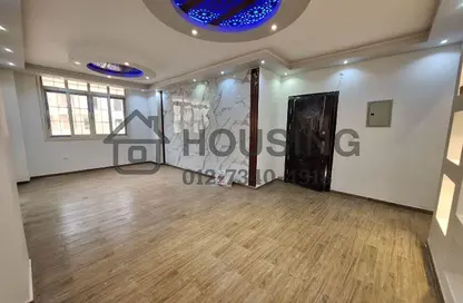 Apartment - 2 Bedrooms - 1 Bathroom for rent in 6 October City - Giza