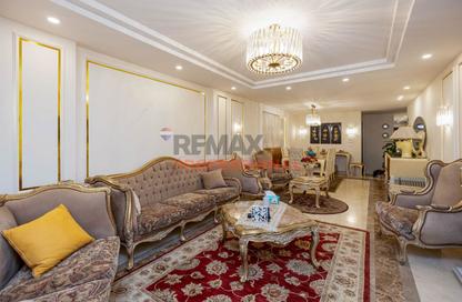 Apartment - 3 Bedrooms - 2 Bathrooms for sale in Sant Giyn St. - Kafr Abdo - Roushdy - Hay Sharq - Alexandria