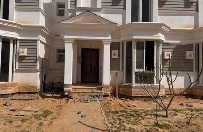 Townhouse - 4 - 4 for sale in Mountain View Chill Out Park - Northern Expansions - 6 October City - Giza