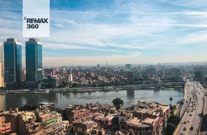 شقة - 2 غرف نوم - 2 حمامات للايجار في شارع 26 يوليو - الزمالك - القاهرة