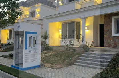 Townhouse - 3 Bedrooms - 3 Bathrooms for sale in Mountain View 4 - 6 October Compounds - 6 October City - Giza