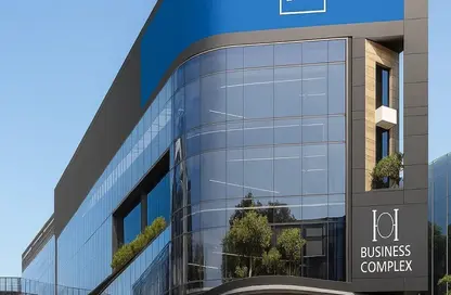 عيادة - غرفة نوم - 2 حمامات للبيع في مول وان أو وان - الشيخ زايد - الجيزة