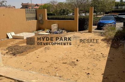 Villa - 3 Bedrooms - 2 Bathrooms for sale in Cluster 4 - Hyde Park - New Cairo City - Cairo