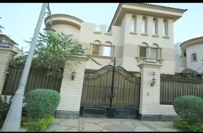 فيلا - 5 غرف نوم - 7 حمامات للبيع في رويال سيتي - كمبوندات الشيخ زايد - الشيخ زايد - الجيزة