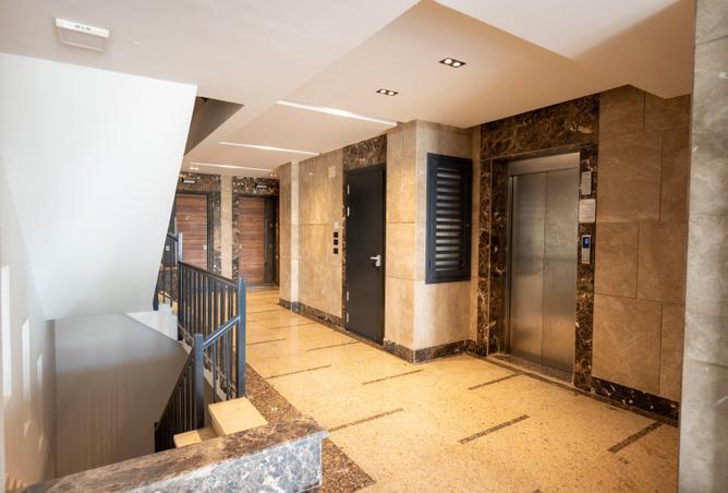 8687925 - Property Image 2