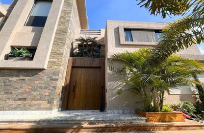 Villa - 5 Bedrooms - 5 Bathrooms for sale in Westown - Sheikh Zayed Compounds - Sheikh Zayed City - Giza