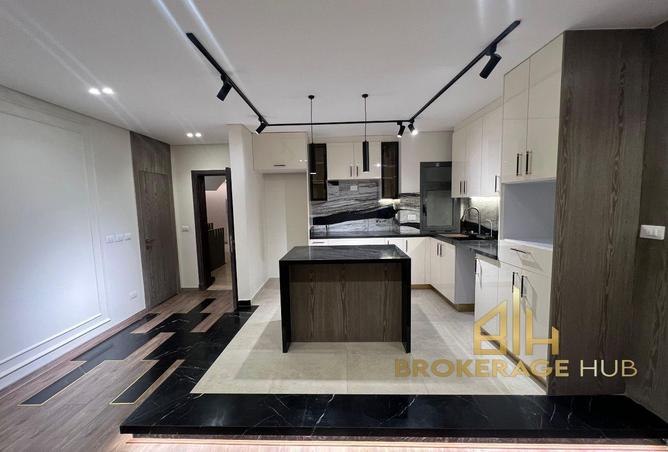 8640991 - Property Image 2