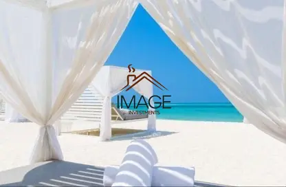 Chalet - 3 Bedrooms - 4 Bathrooms for sale in Hacienda West - Ras Al Hekma - North Coast