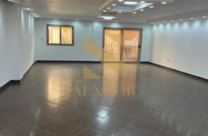 دوبلكس - 4 غرف نوم - 2 حمامات للايجار في الجومان - الحي السابع - الشيخ زايد - الجيزة