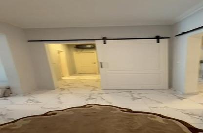 Apartment - 4 Bedrooms - 3 Bathrooms for sale in The Courtyards - Sheikh Zayed Compounds - Sheikh Zayed City - Giza