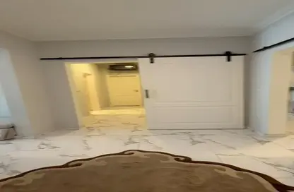 شقة - 4 غرف نوم - 3 حمامات للبيع في ذا كورت ياردز - كمبوندات الشيخ زايد - الشيخ زايد - الجيزة